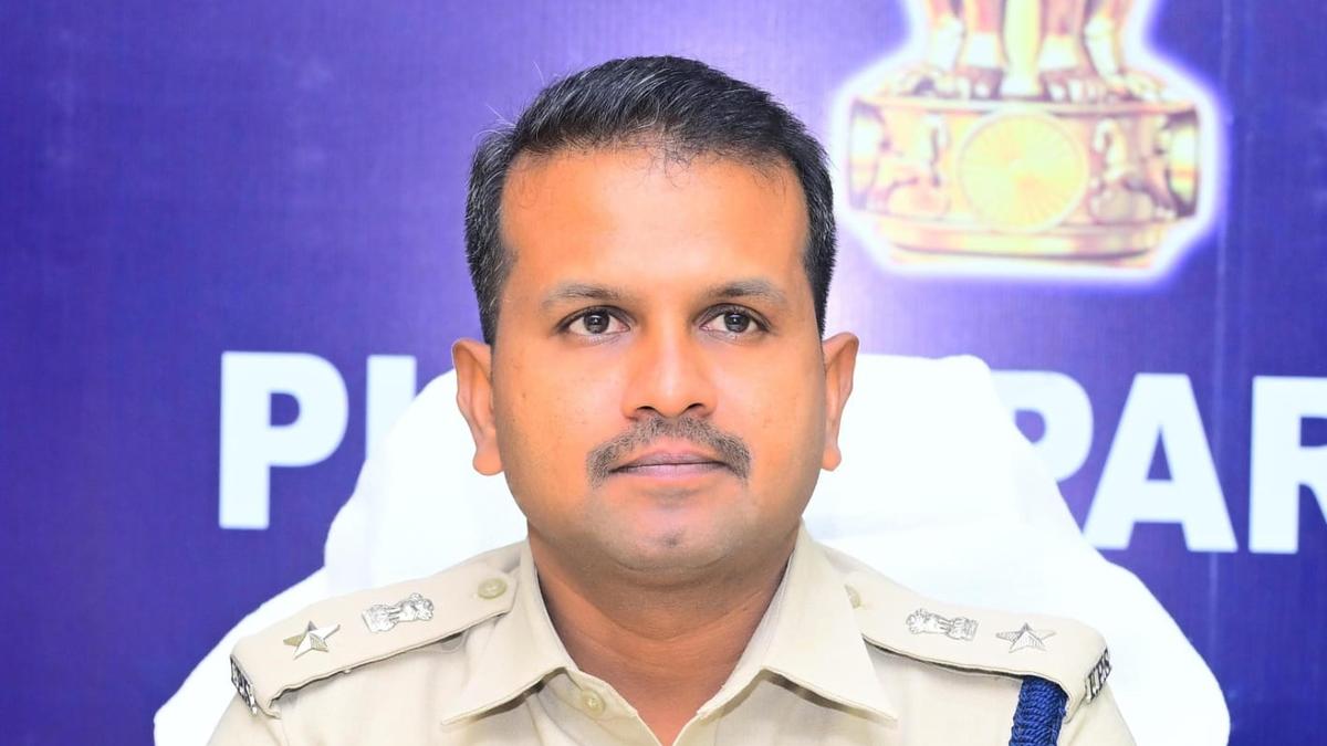 A.P. Police arrest two persons from U.P., Maharashtra for terror links