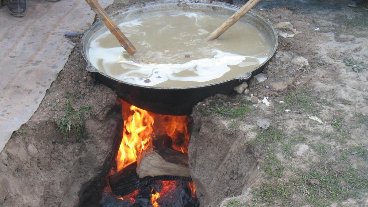 Youth dies after falling into sambar vessel at a marriage hall in Chennai