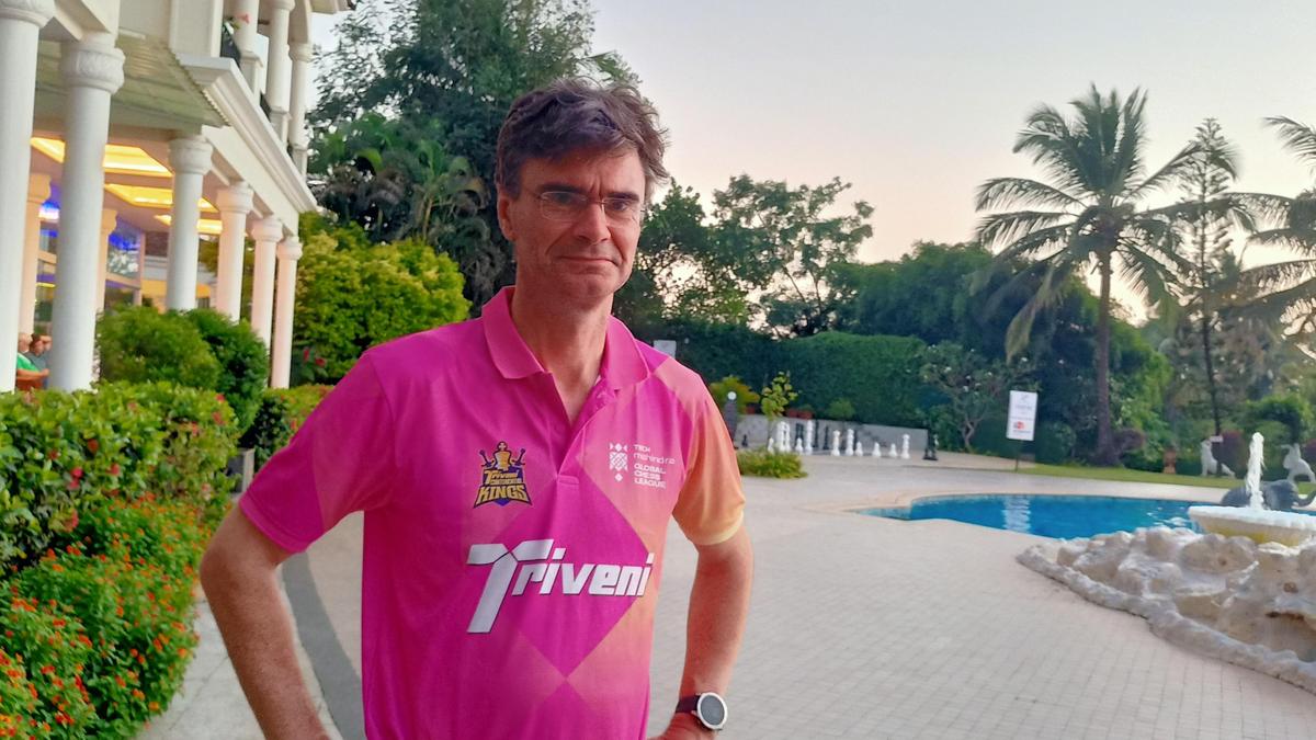 ‘Catur itu sederhana, Anda hanya memainkan gerakan terbaik; politik bisa jadi lebih rumit’