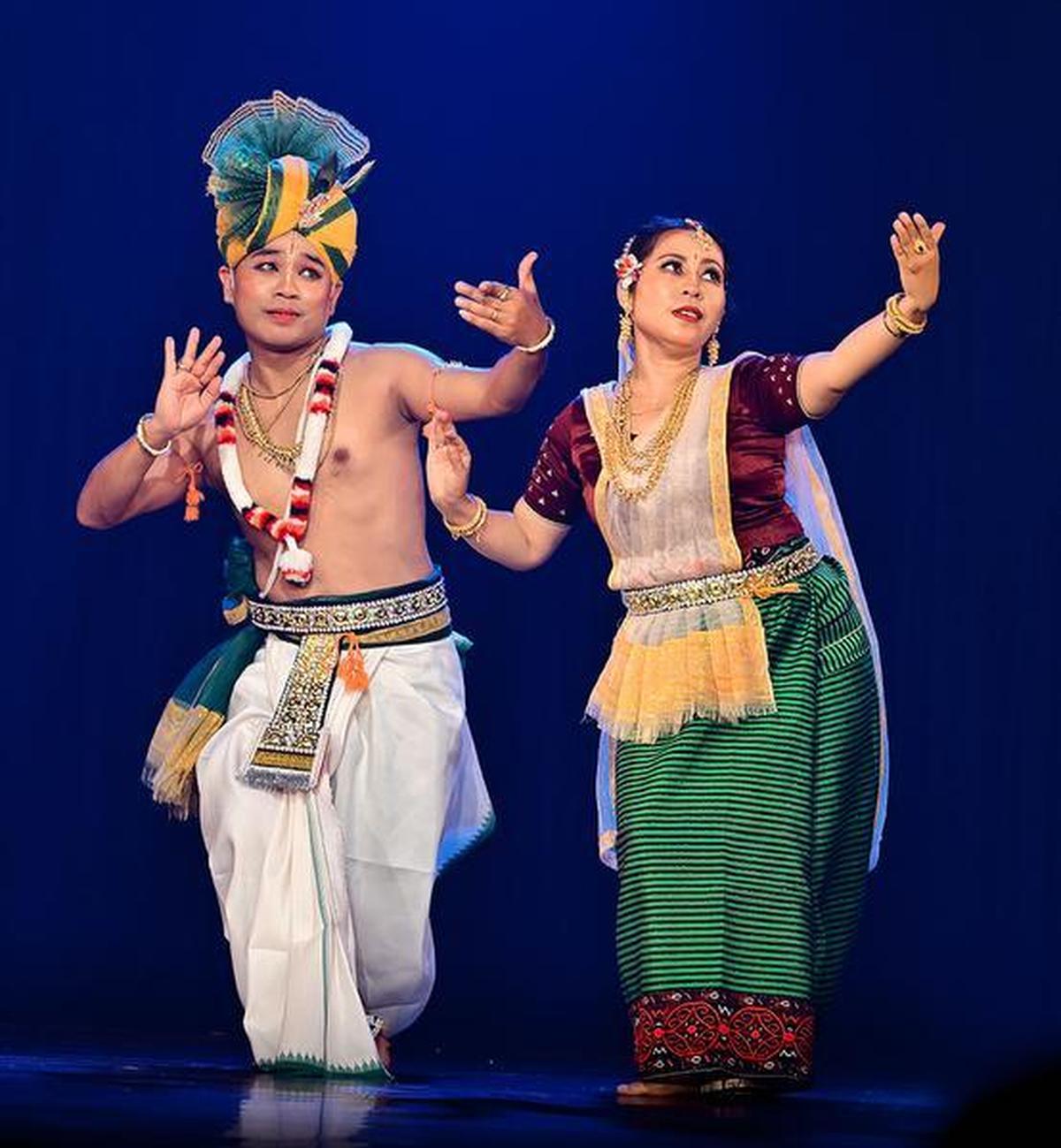 Basu Sinam and Monika Devi performing Manipuri at Bharatiya Vidya Bhavan as part of Natya Darshan seminar 2025.  