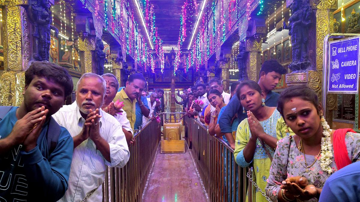 Devotees throng temples, churches, offer special prayers on New Year