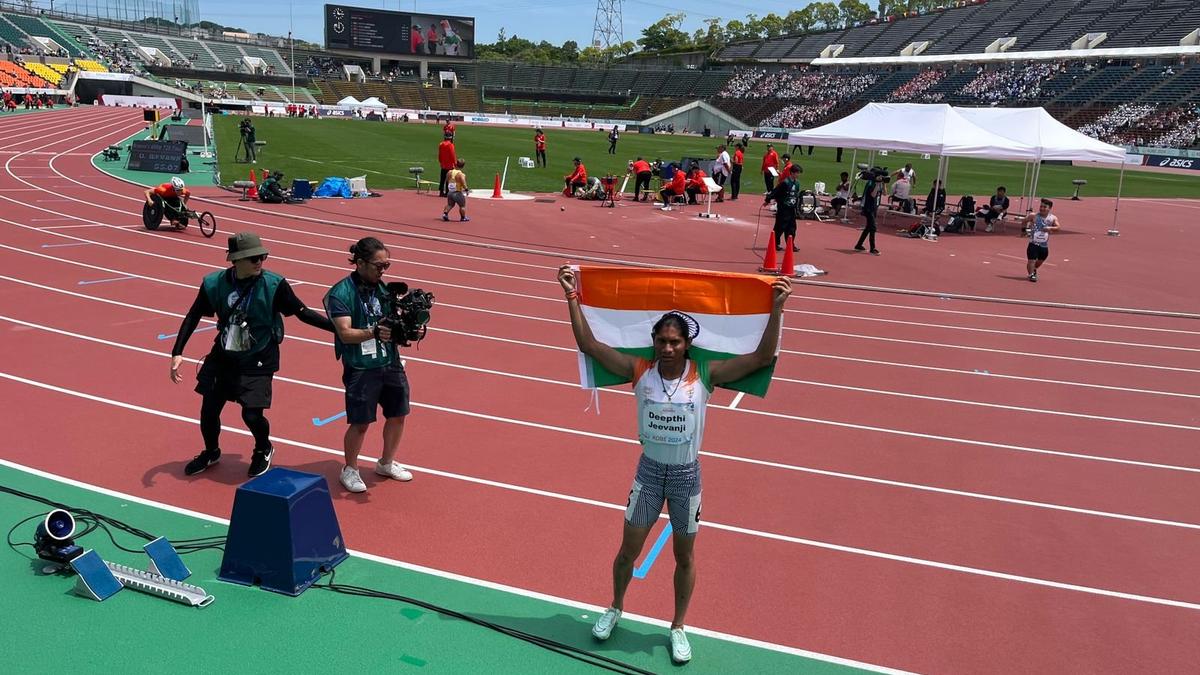 Deepthi Jeevanji wins gold with world record time in 400m T20 class in World Para Championships