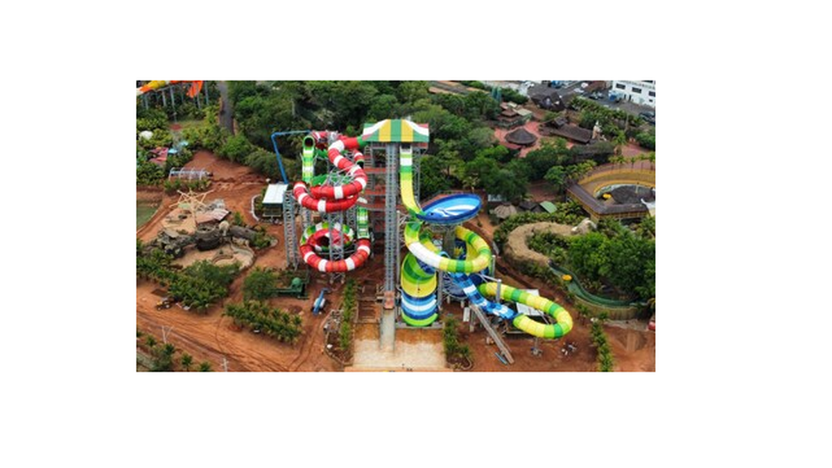 Water Parks, Surf, and Tech: WhiteWater Showcases Global Momentum at IAAPA Expo 2025