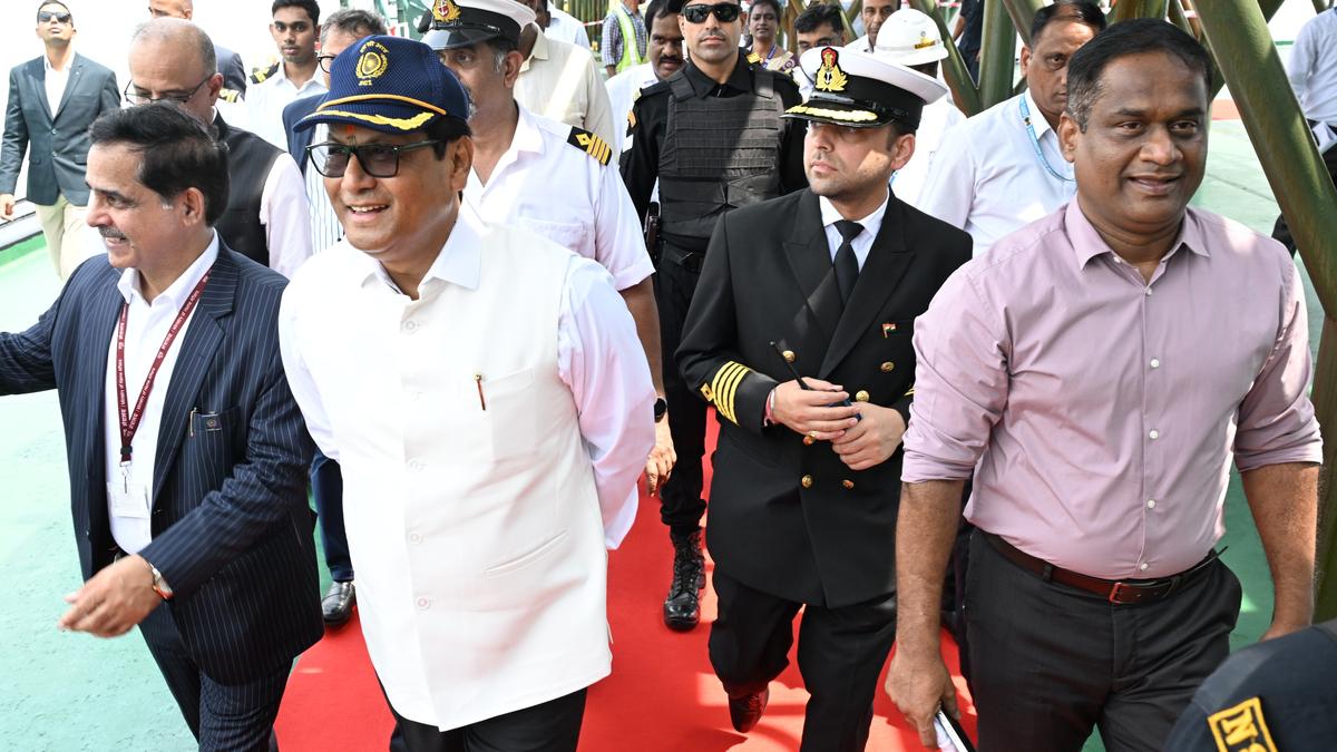 Ports Minister inaugurates inaugurates key projects at Vizag port