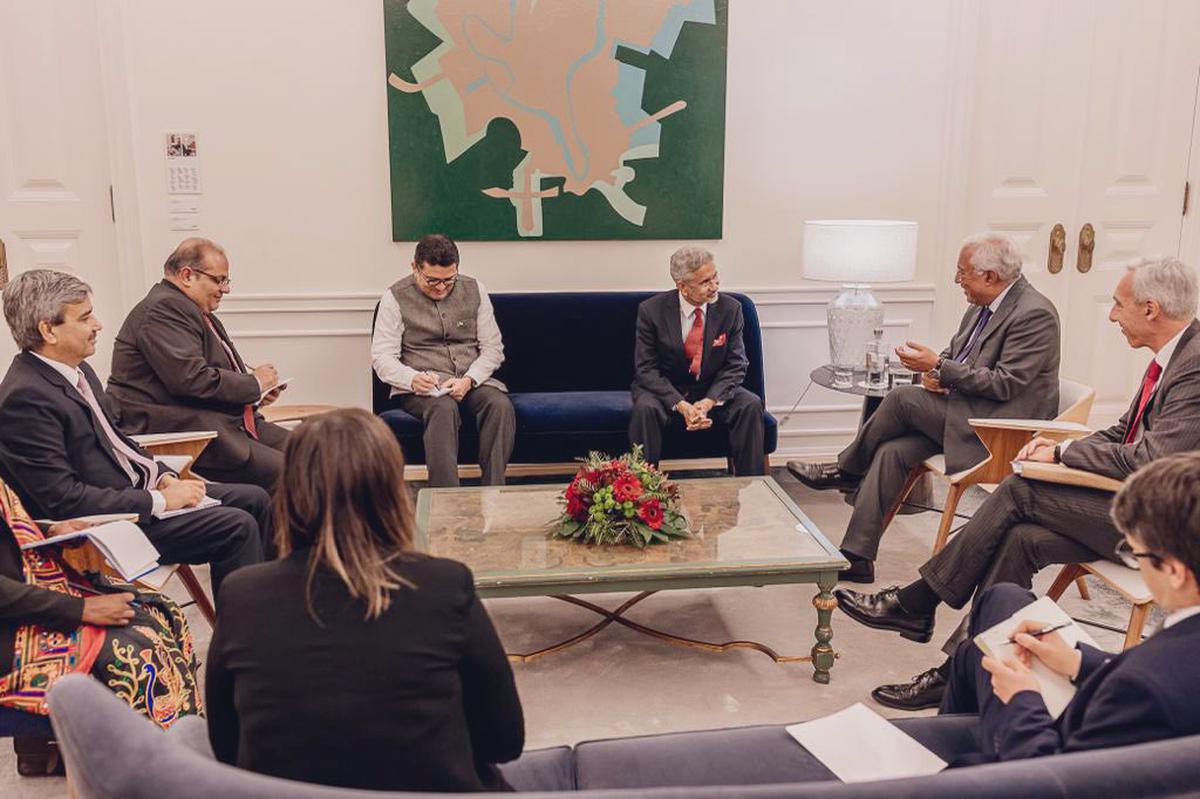 Jaishankar encontra-se com o primeiro-ministro de Portugal;  Discute desafios contemporâneos