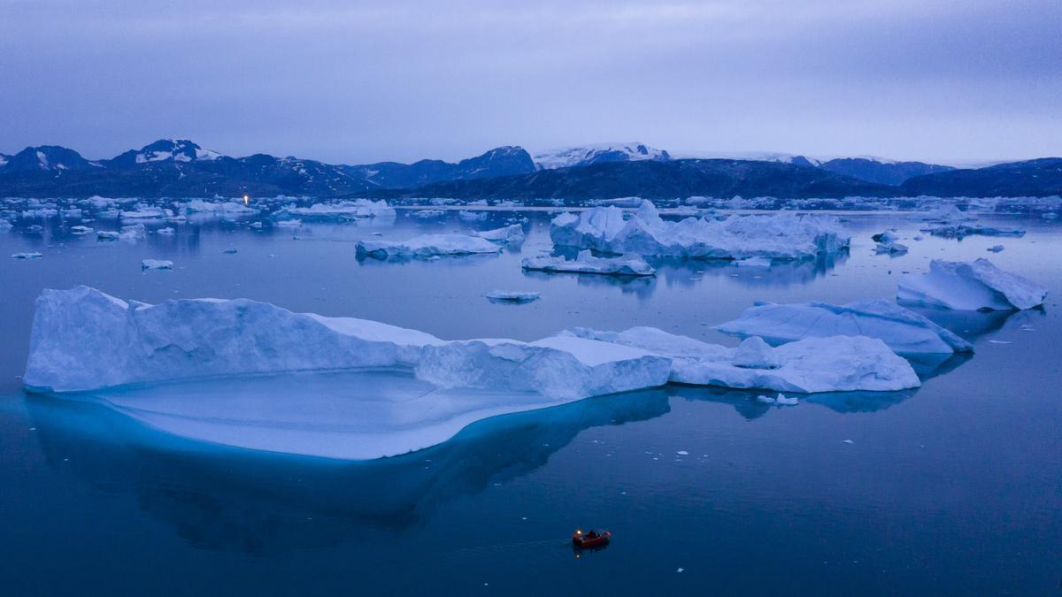 Grounding line of Greenland's glacier found to shift during ocean's tidal cycles