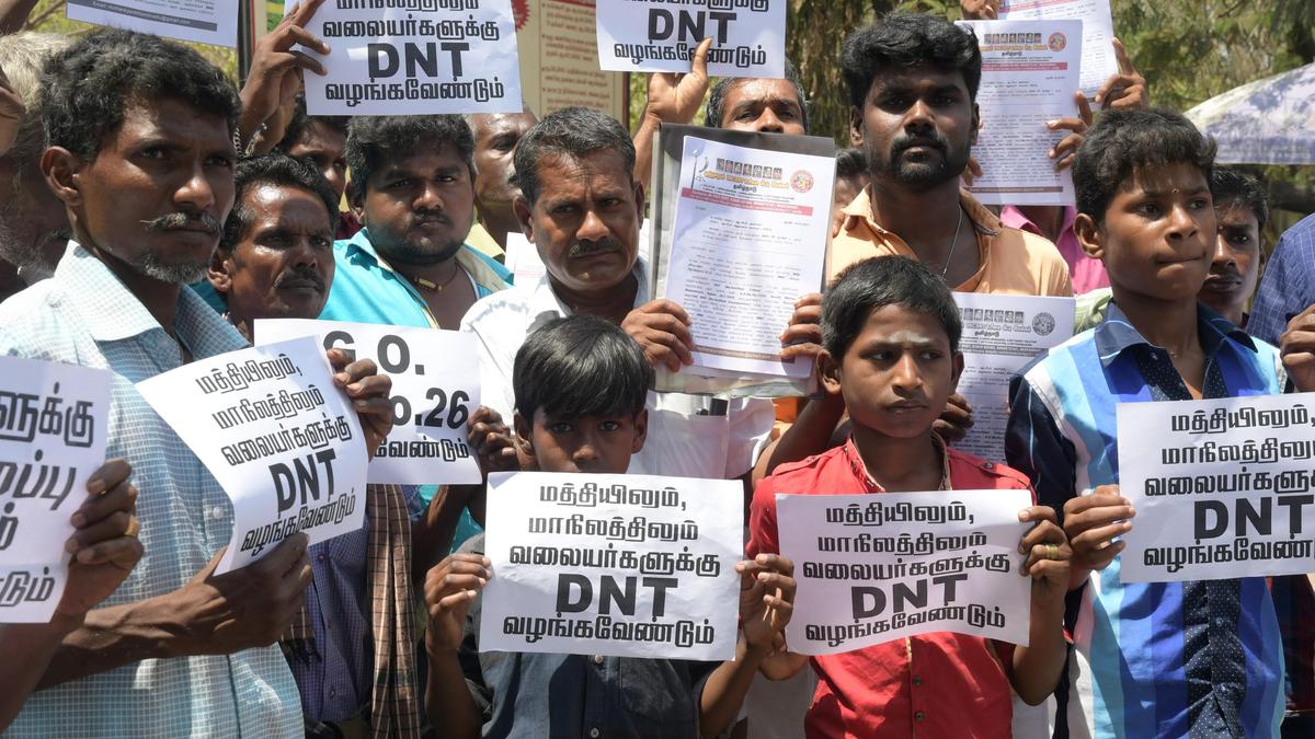 At Social Justice Ministry huddle, counting DNTs in focus