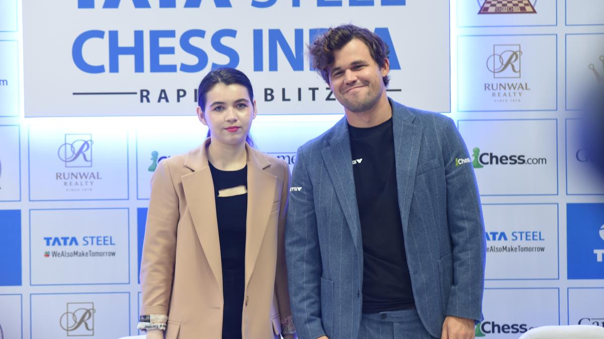 Carlsen and Goryachkina finish rapid section champions in spectacular styler