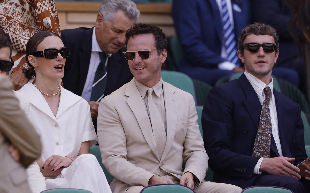 Keira Knightley, Andrew Scott y Paul Mescal en la caja real de Wimbledon 2025.