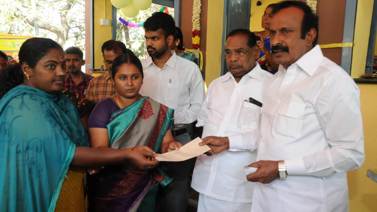 Athikadavu-Avinashi water scheme can only be commissioned if surplus water is discharged from Bhavanisagar dam: T.N. Minister