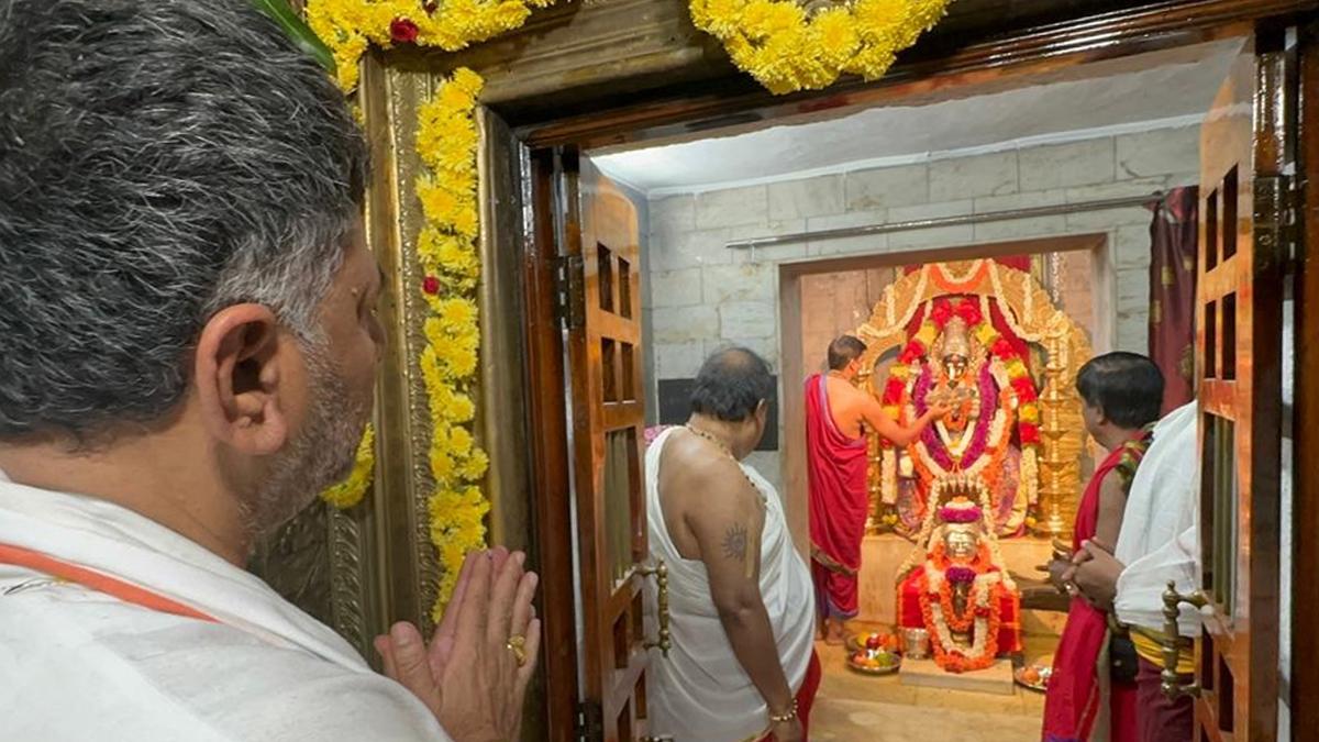 Shivakumar goes on temple run in Channapatna, says he will enter poll fray if people and party desire