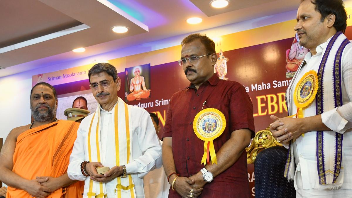 Advent of modern State led to &ldquo;emasculation&rdquo; of society, contends T.N. Governor