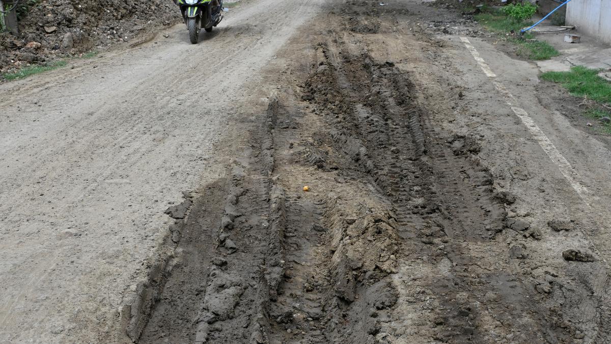 ‘Waiting for no objection certificate from Metrowater to restore roads’