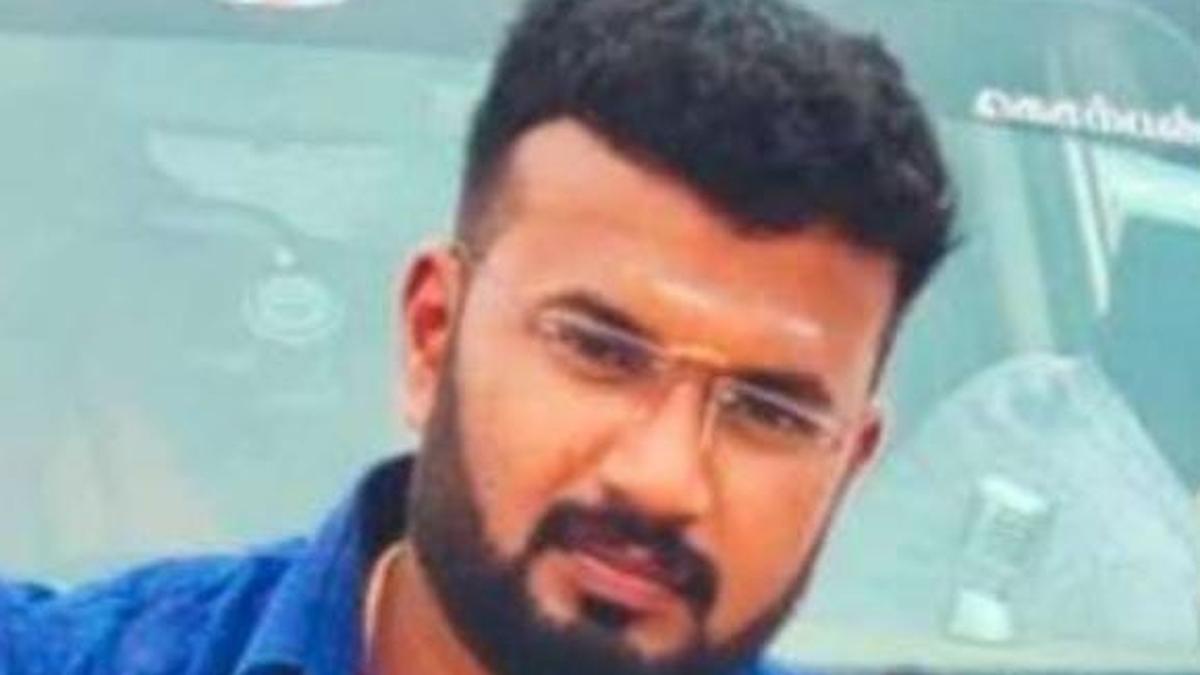 Tiruppur TV journalist Nesaprabhu hacked after police fail to respond to pleas for help