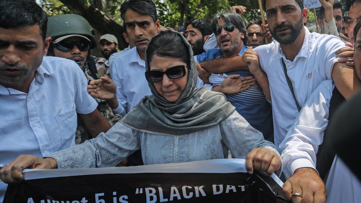 Explained | What are the cases about Article 370 and J&K special status, up for hearing at the Supreme Court?