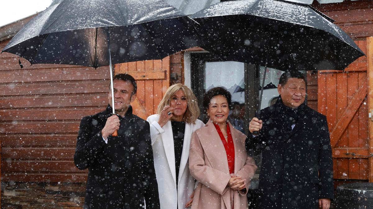 Macron hosts Xi in French mountains to talk Ukraine, trade