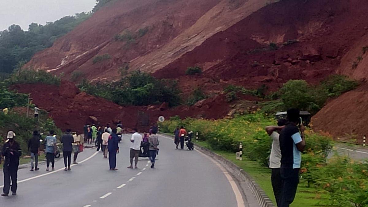 CM to hold a meeting with NHAI authorities to seek correction in their plans to prevent landslips and flooding