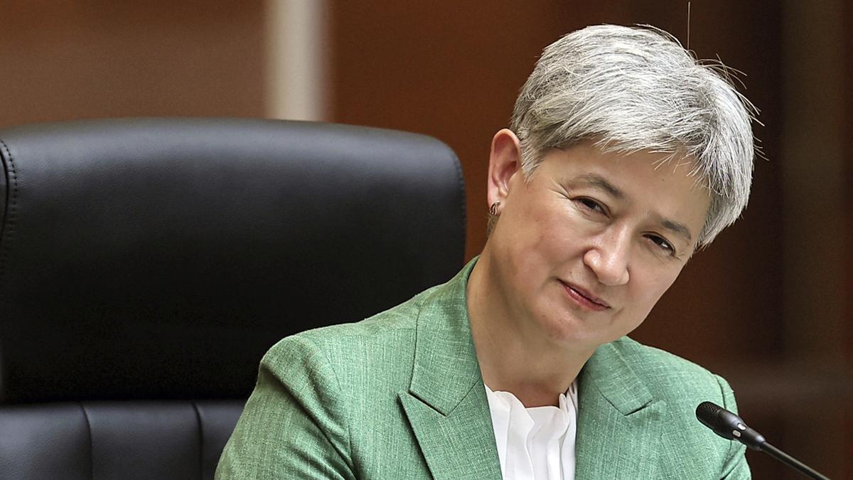 Australia chides Israel after diplomats' visas revoked