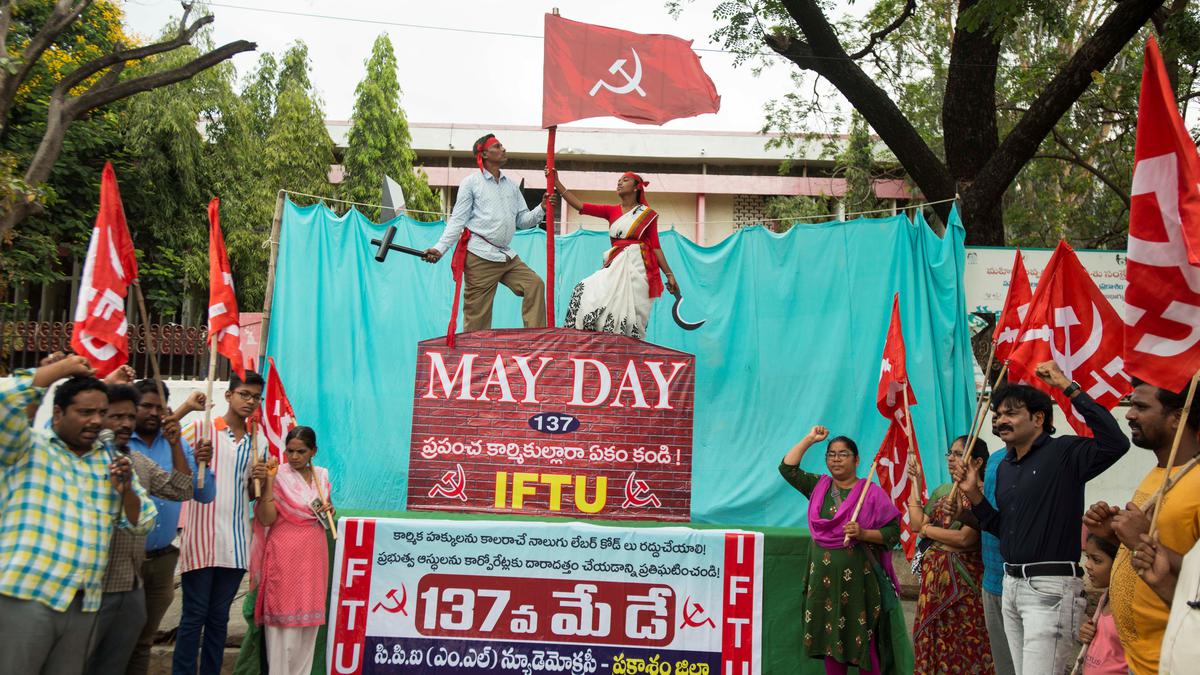 Trade unions resolve to fight privatisation of PSUs, new labour codes