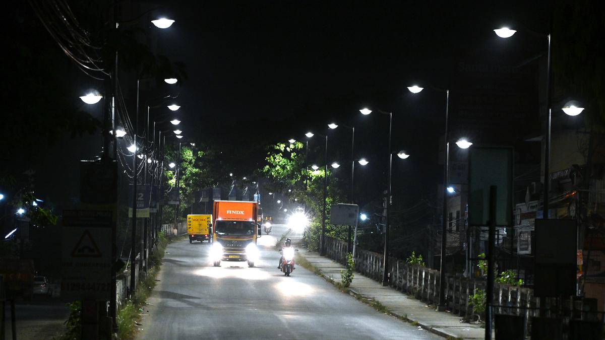 Dysfunctional street lights in Kochi a nightmare; CSML to replace damaged cables