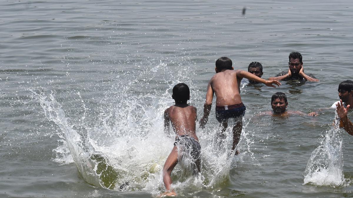Andhra Pradesh continues to reel under severe heatwave