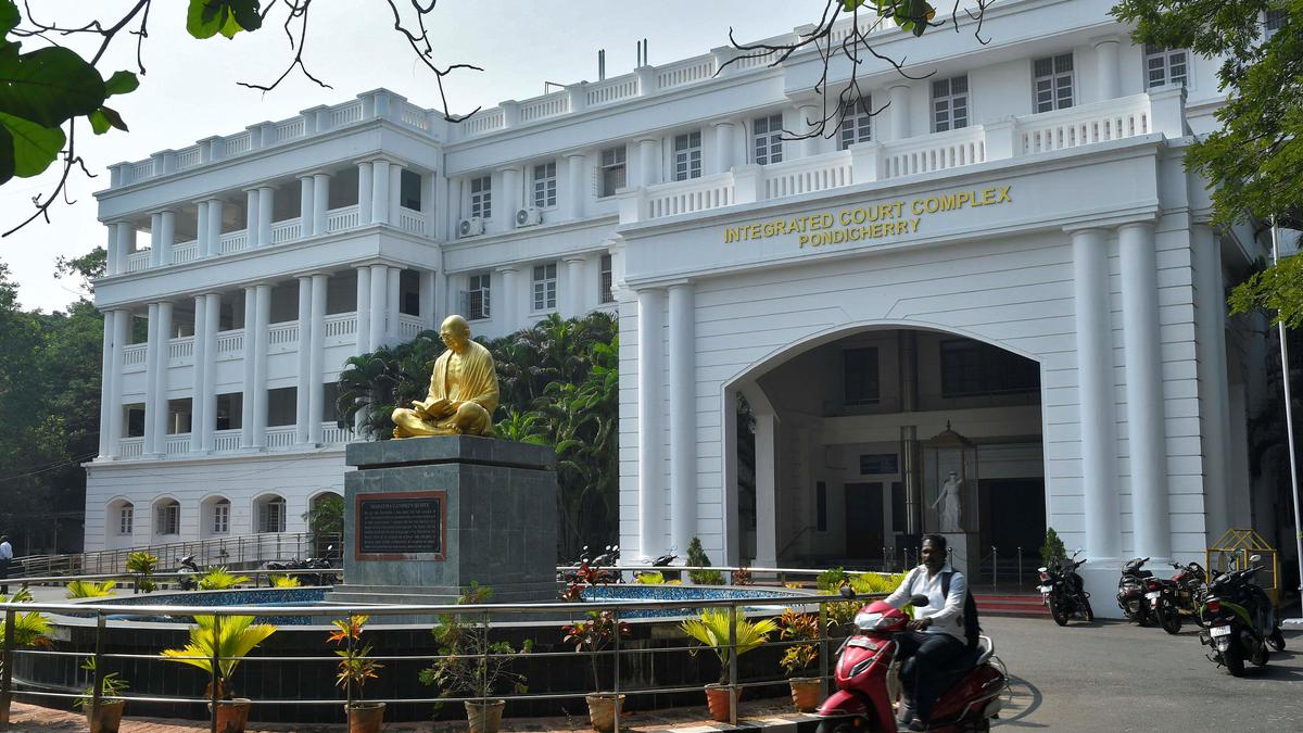 Union Law Minister to lay foundation for new building at court complex today