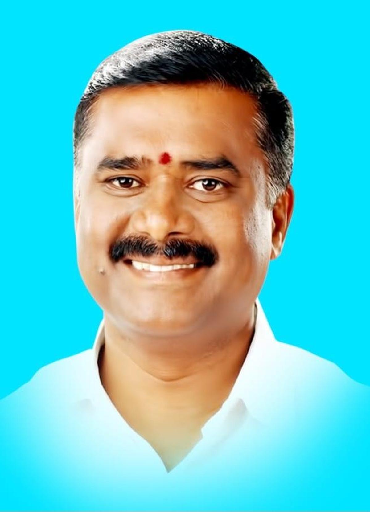 Il candidato DMK di Vilathikulam GV Markanadayan.