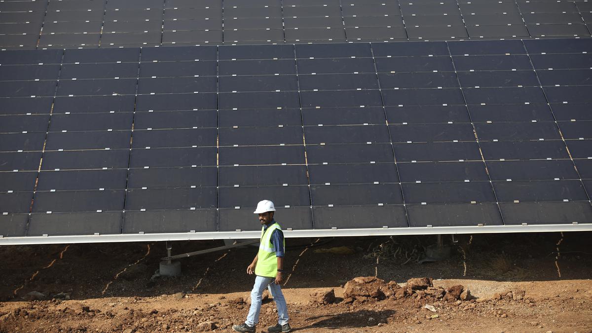 Cabinet approves ₹75,000-crore ‘free electricity’ solar scheme