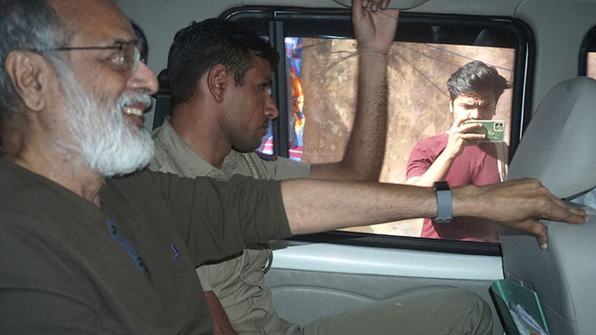 Why was NewsClick founder Prabir Purkayastha’s arrest invalidated by the top Court? | Explained
Premium