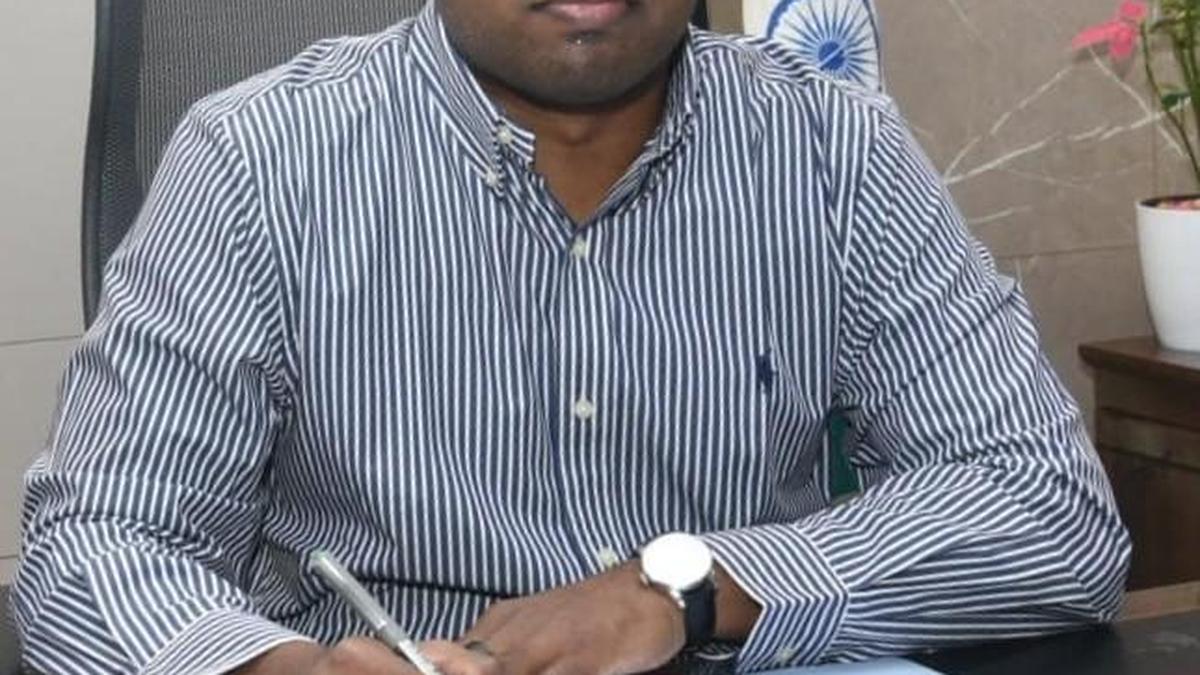 Collector reviews GVMC works, sets summer action plan