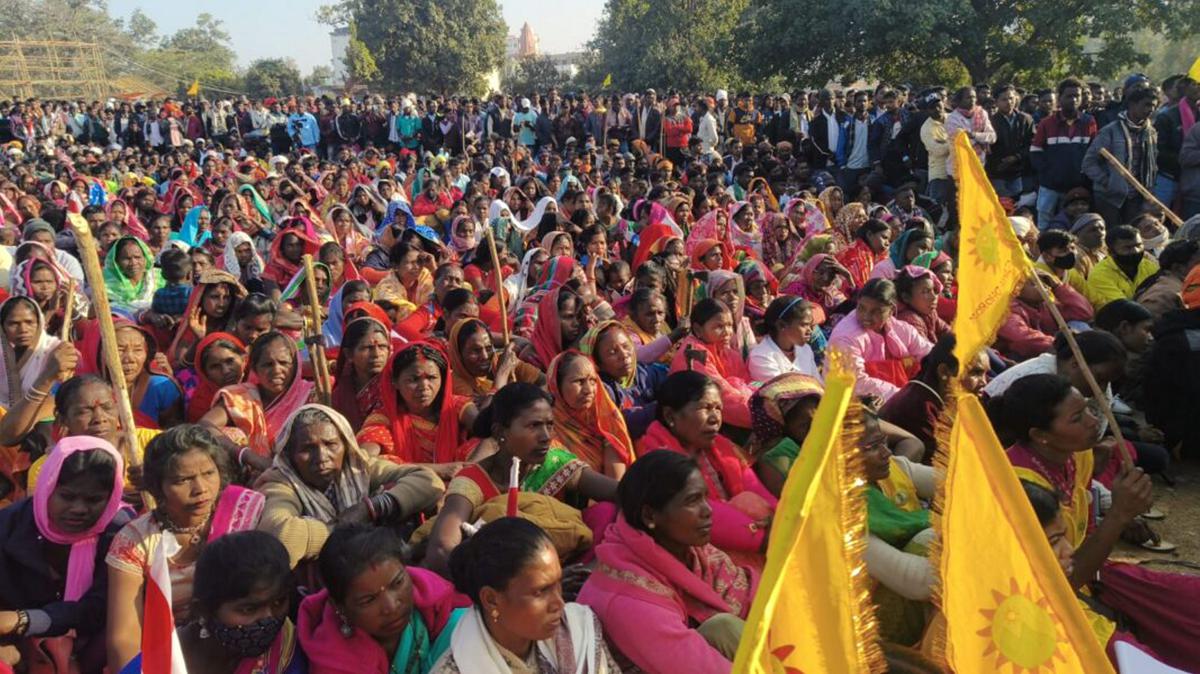 Adivasis protest demanding that the Parasnath Hills be ‘freed’ from the ‘clutches’ of the Jain community.