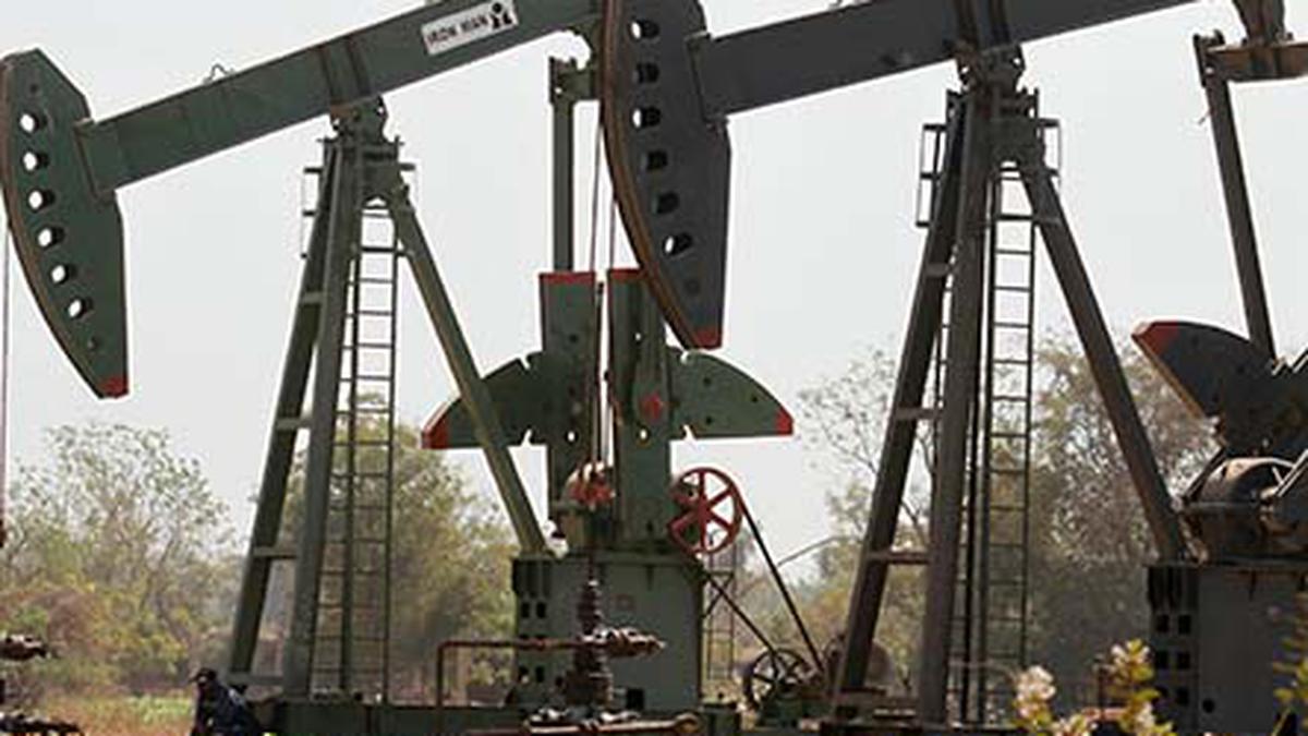 India eases Russian oil buying in July, boosts Saudi imports