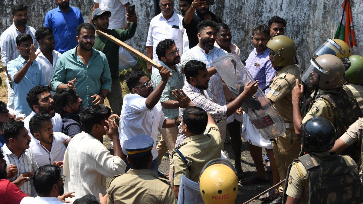 Death of Kerala veterinary student: Two more accused taken into custody, another surrenders before court