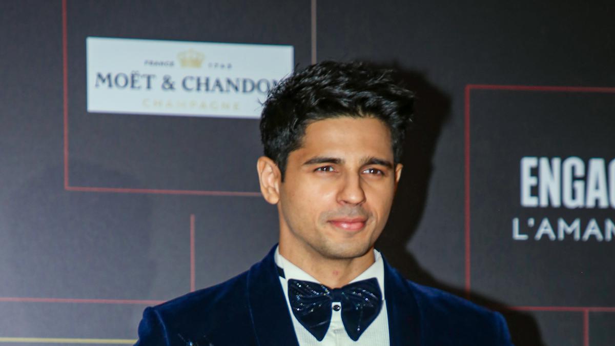 Sidharth Malhotra to headline Rohit Shetty's series 'Indian Police Force'