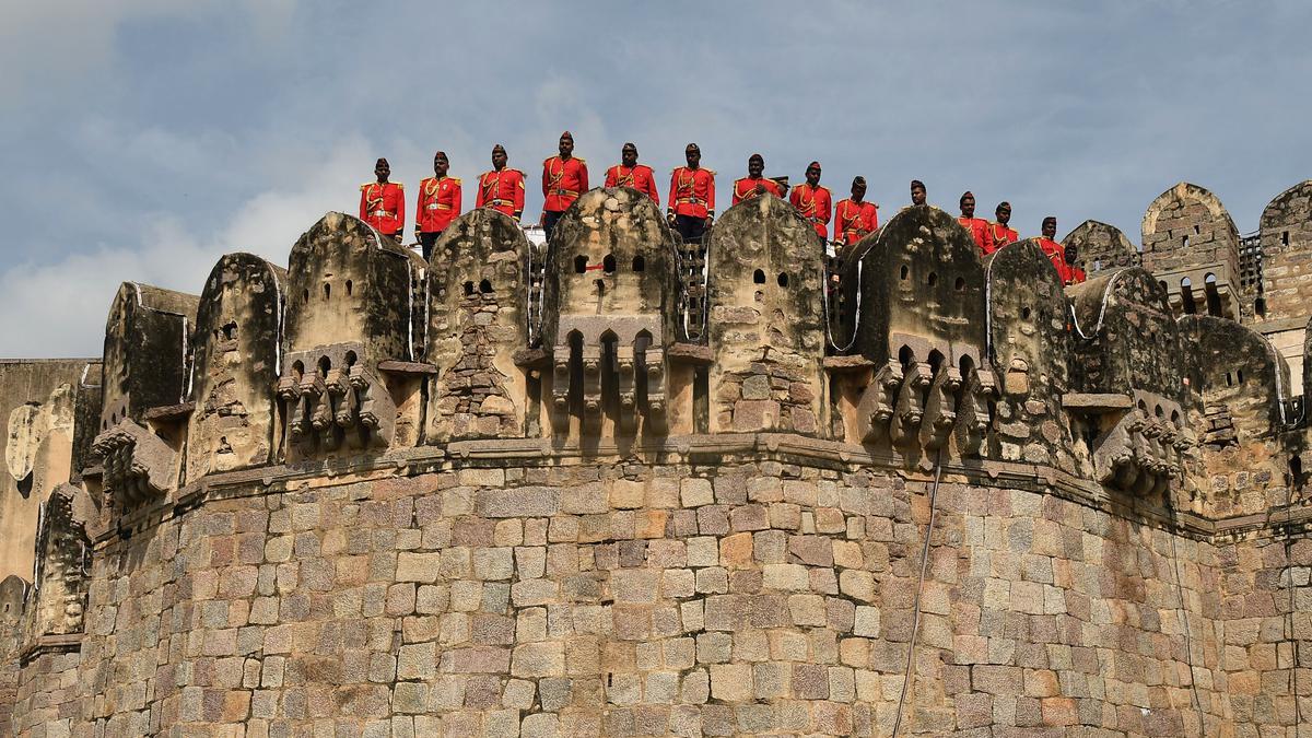 Traffic curbs for Independence Day fete at Golconda Fort 