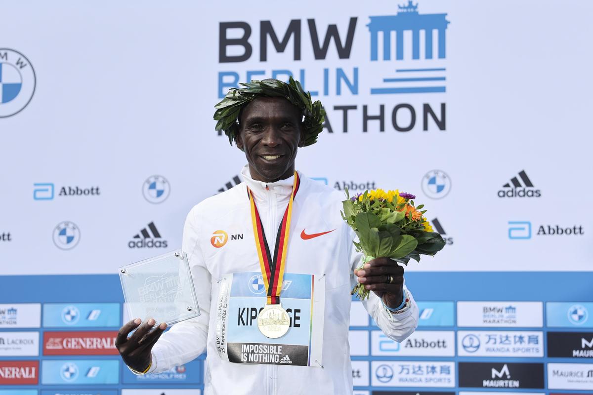 Eliud Kipchoge. Eliud Kipchoge.