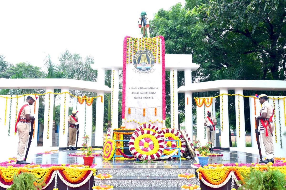 Police Commemoration Day observed in Tiruchi