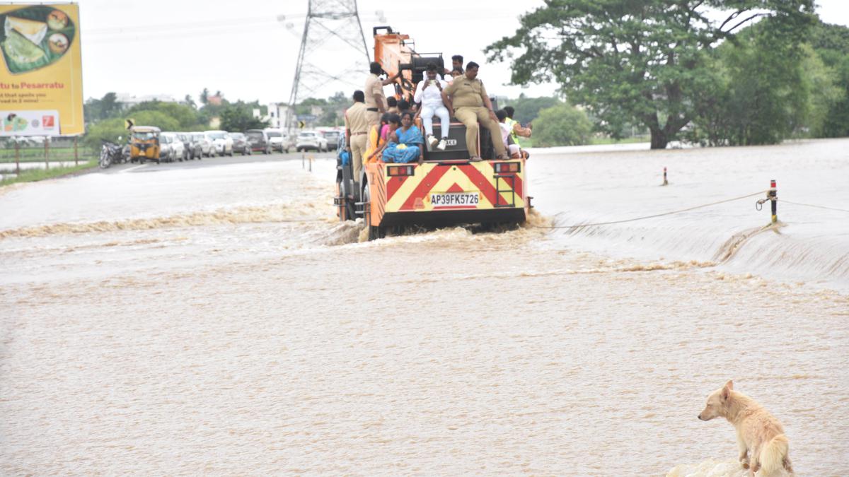 Flood in Munneru, ‘first time in 20 years’, catches villagers off-guard in NTR district of Andhra Pradesh