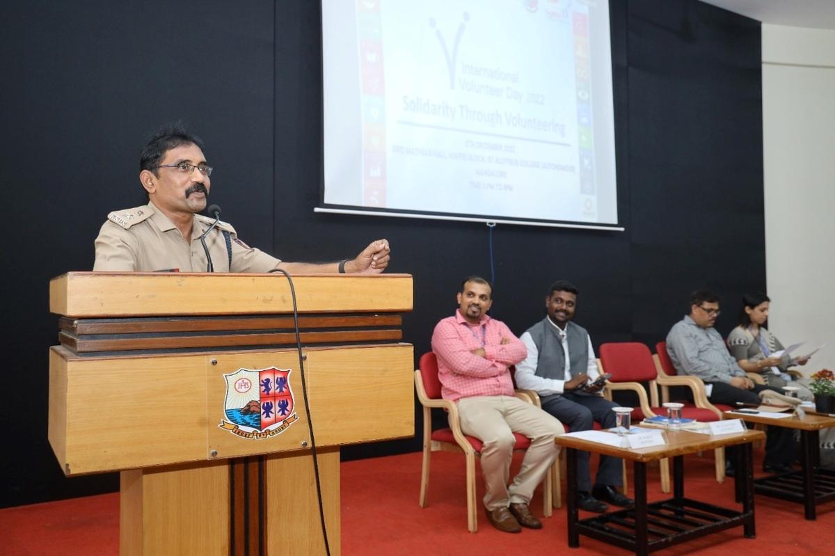 International Volunteer Day observed in Mangaluru