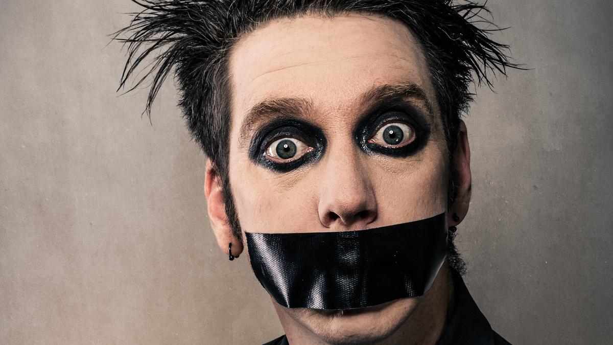 With his silence, Tape Face evokes the loudest laughter