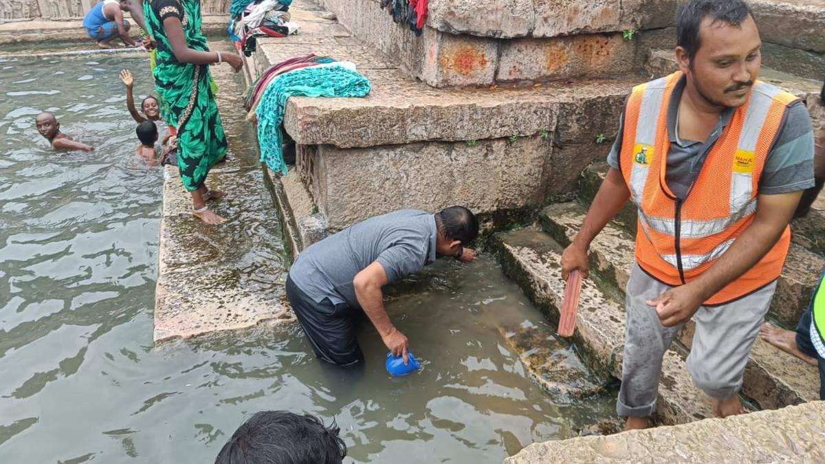 Local volunteers clean up temple premises across Nandyal district