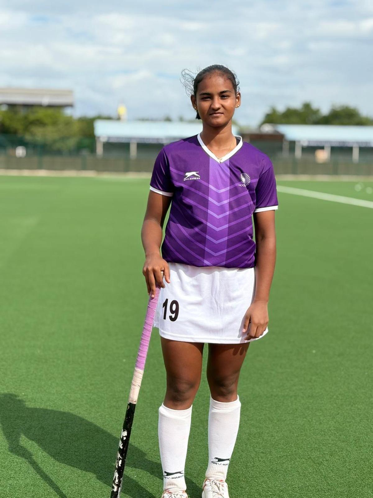 R. Mumanja está cursando sociologia no MOP Vaishnav College for Women R. Mumanja está cursando sociologia no MOP Vaishnav College for Women