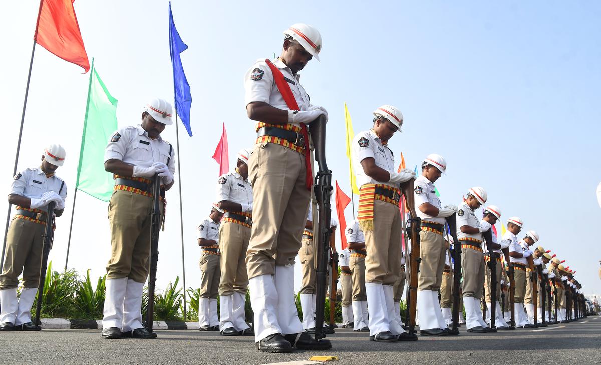 Police Commemoration Day: rich tributes paid to police martyrs in Visakhapatnam