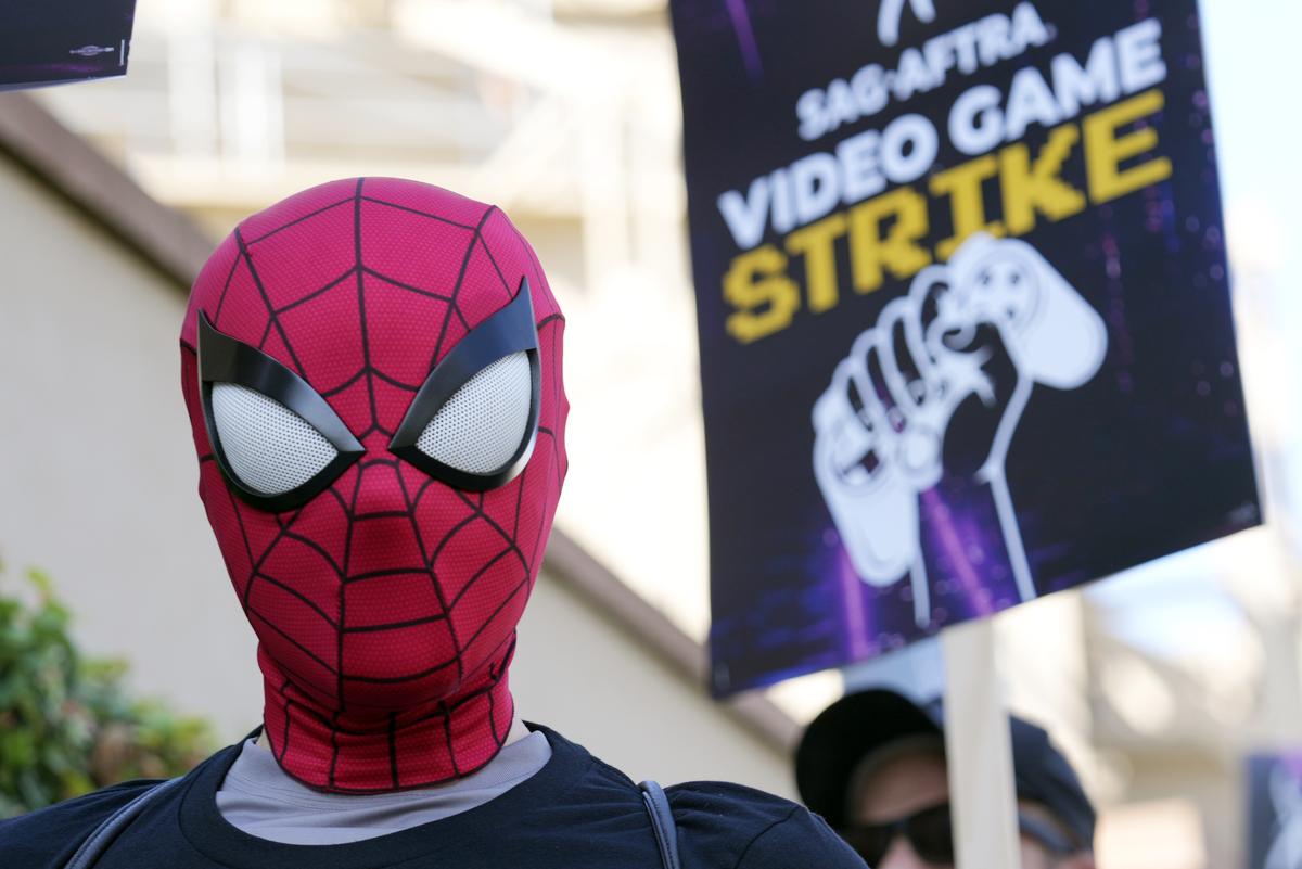 SAG-AFTRA member and video game actor Zachary Luna joined the kick-off picket line for the SAG-AFTRA video game strike at Warner Bros. headquarters.  Games, Thursday, August 1, 2024, in Burbank, California.