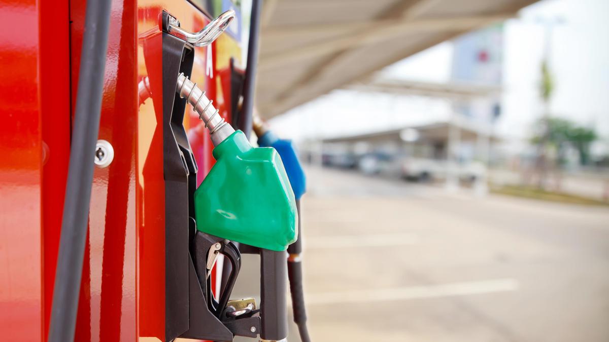 India's fuel exports fall to lowest since 2022 amid refinery maintenance, domestic demand
