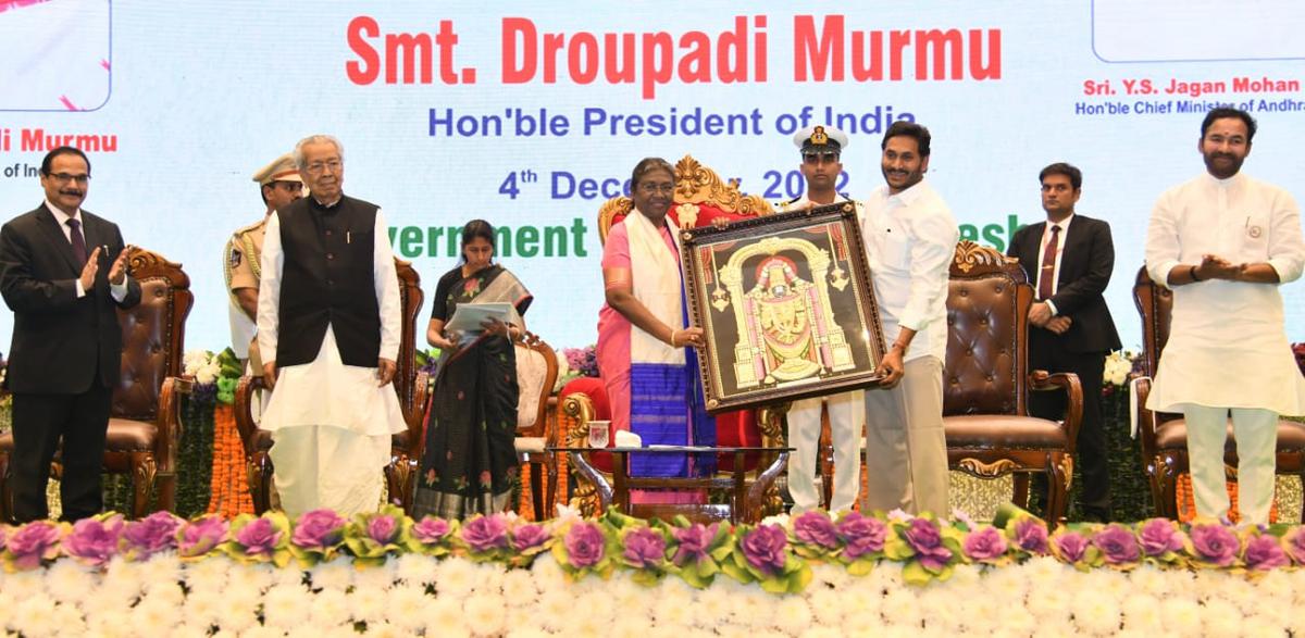 President hails A.P.’s contributions to freedom struggle, country’s development