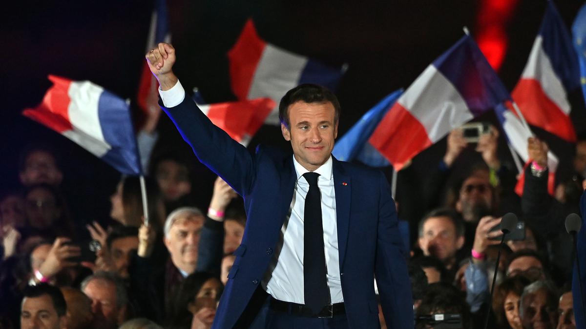 French presidential run-off election results Emmanuel Macron defeats Marine Le Pen