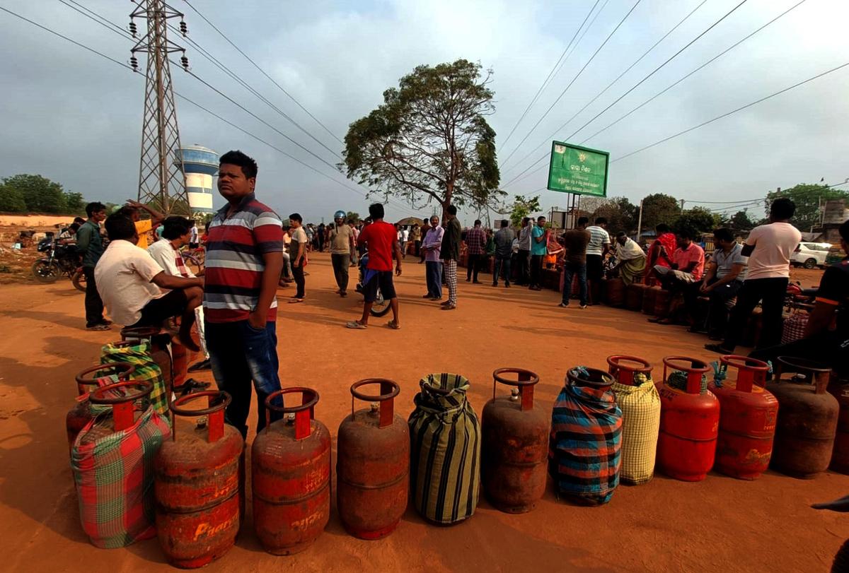 thehindu.com - Pti - Odisha Govt makes e-KYC mandatory to avail cooking gas cylinders in Odisha: Minister