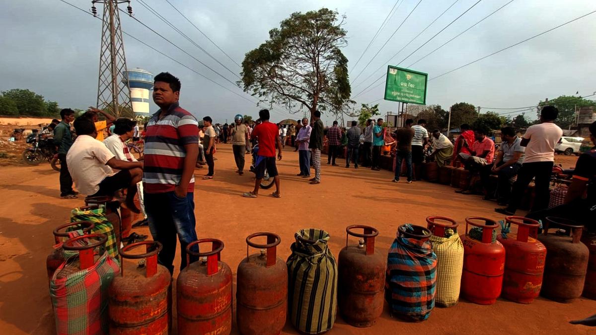 Odisha Govt makes e-KYC mandatory to avail cooking gas cylinders in Odisha: Minister
