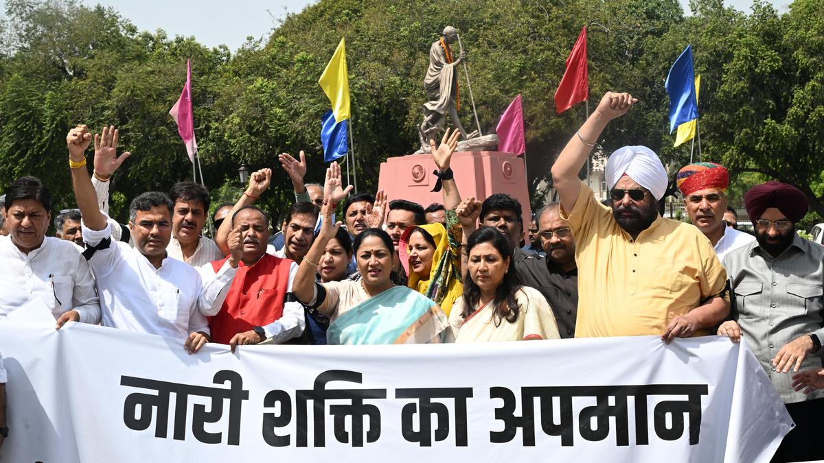 Watch: Rekha Gupta leads black-armband protest in Delhi